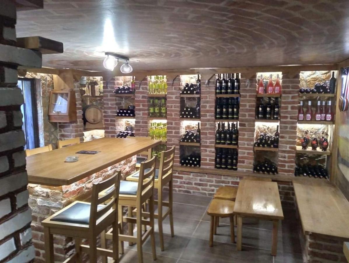 For 2+1 * Ljubuški