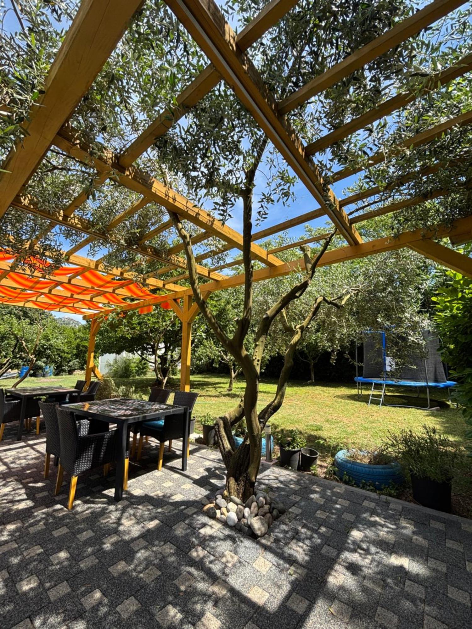 Villa For 2+1